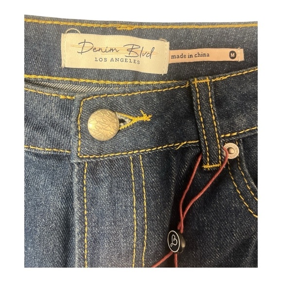 Denim Blvd Los Angeles Boyfriend Fit Jeggings Size Medium NWT LA1 - Picture 4 of 4